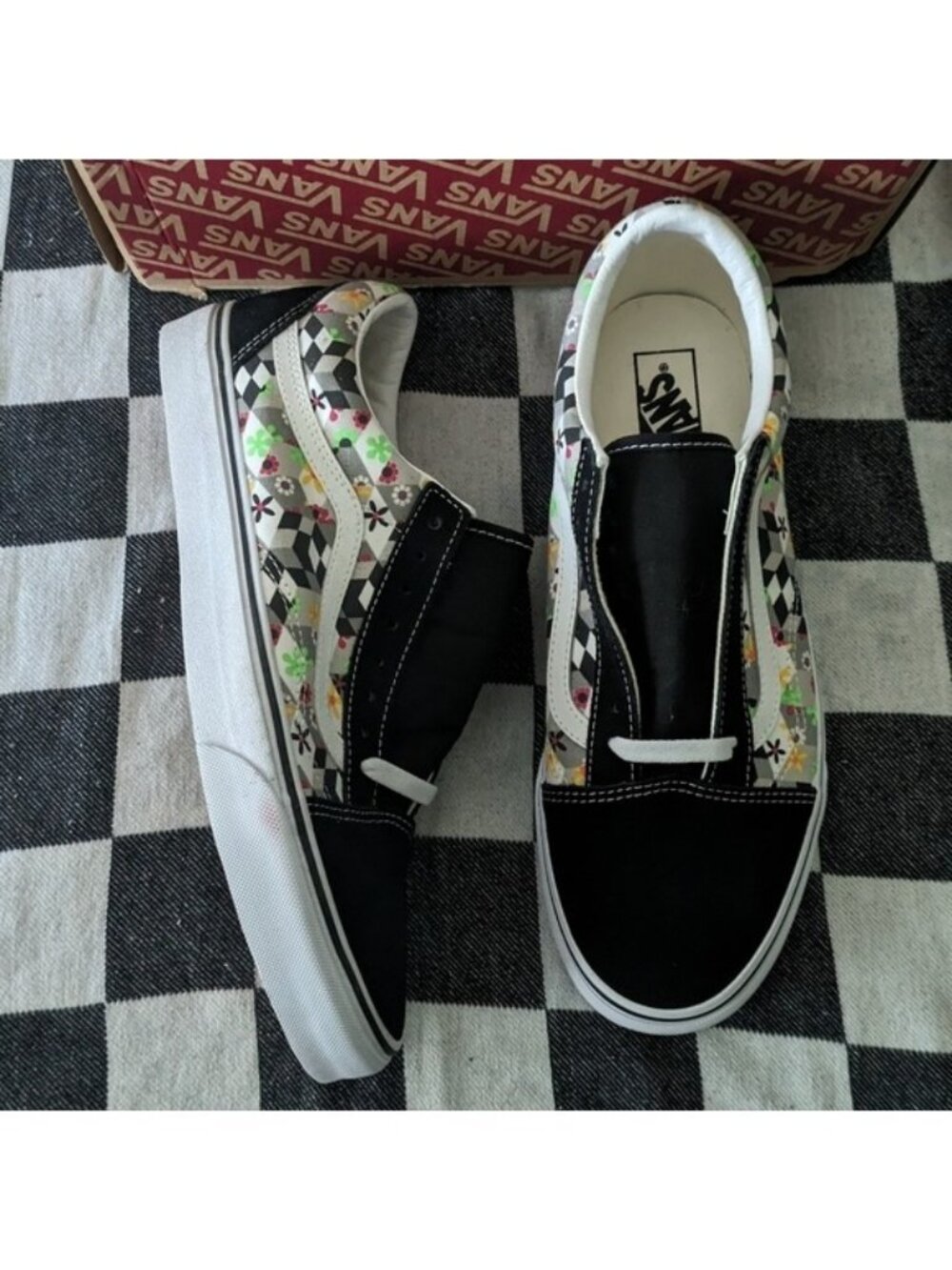 Vans Old Skool Classic Men 11.5 Checker Cube Geo Floral Black and White 072026